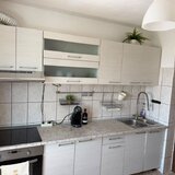 Rahova, Liceul Bolintineanu, str. Vicina, ac, tv